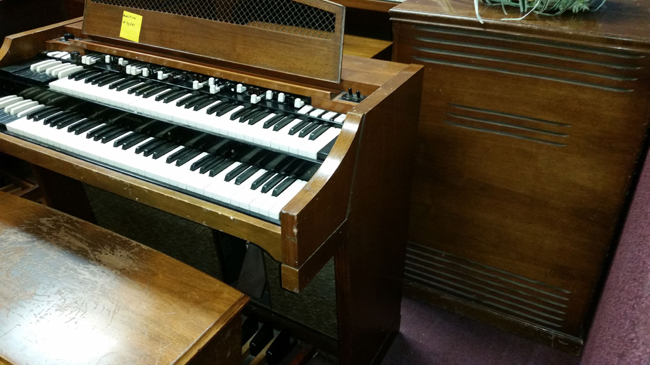 hammond organ identification
