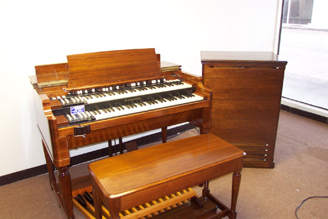 Vintage Hammond Church Organs - Hammond B3, Leslie 22H