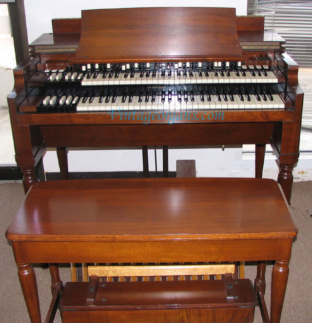 Vintage Hammond Church Organs - Hammond B3, Leslie 122