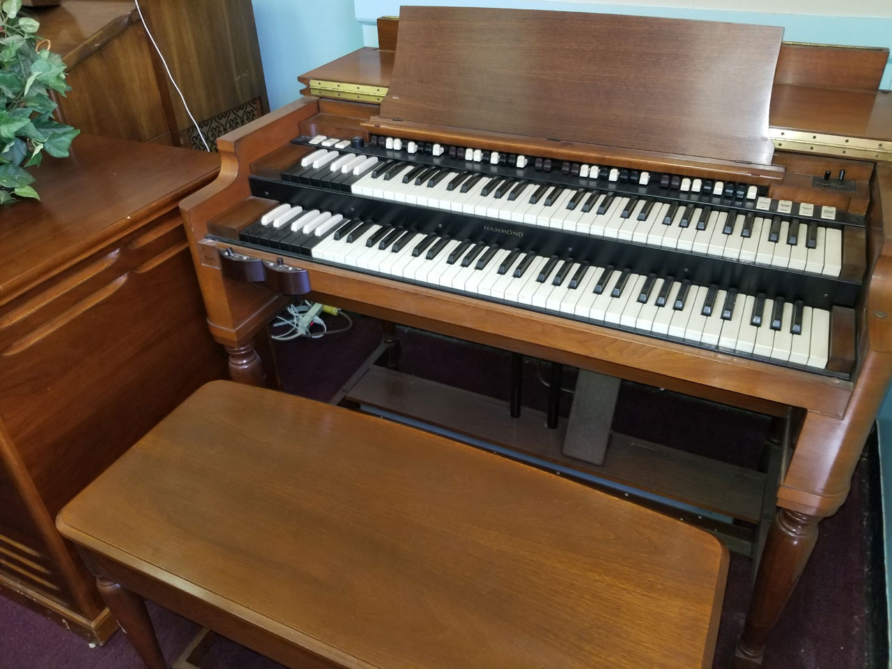Vintage Hammond Church Organs Hammond B3 from Granny's House